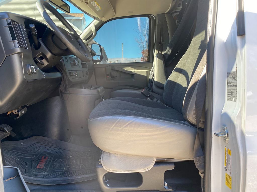 Used 2020 GMC Savana 2500 w/ Driver Convenience Package image 12