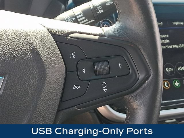 Used 2023 Chevrolet Bolt LT w/ Infotainment Package FWD image 8