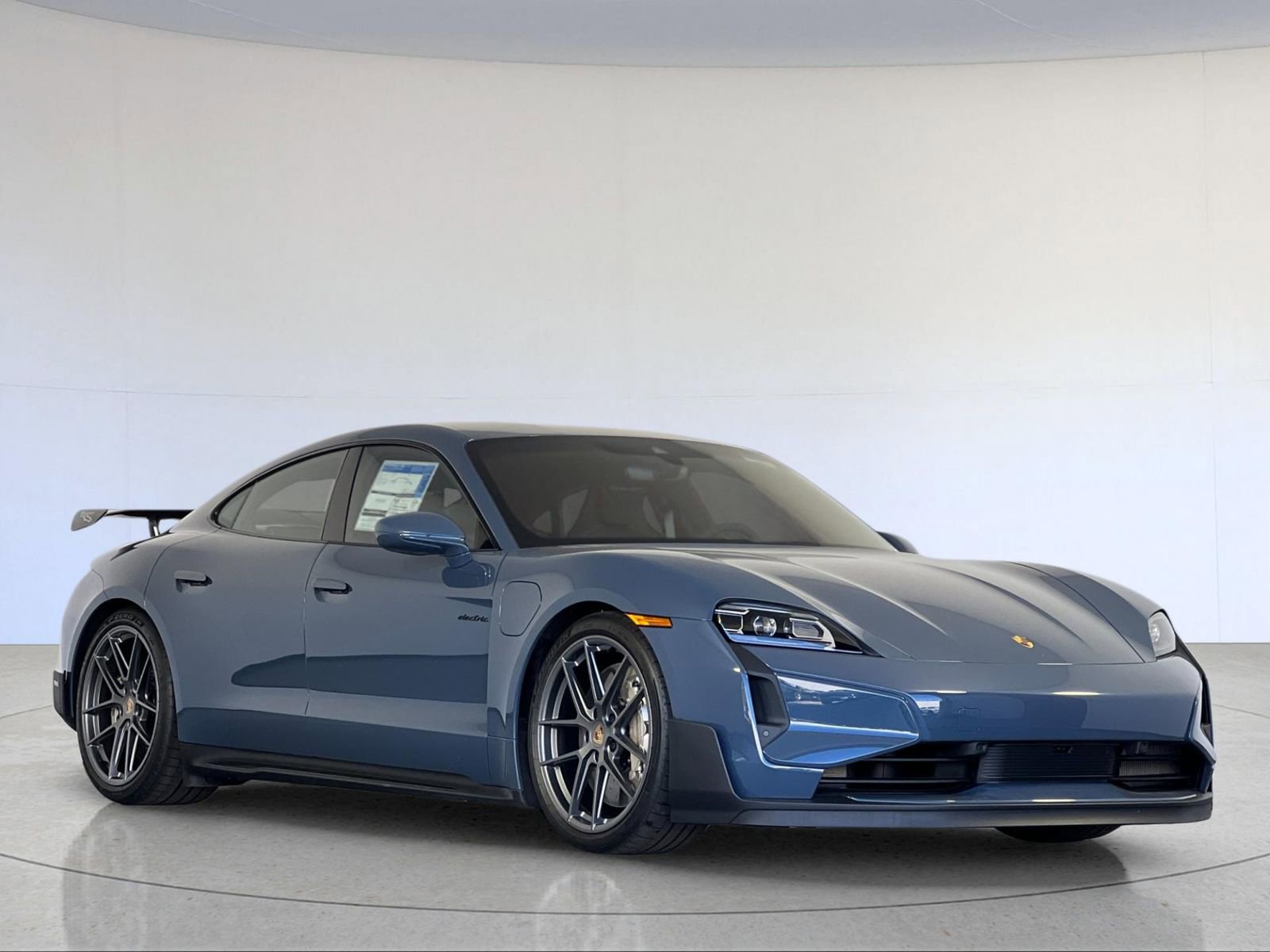 Certified 2025 Porsche Taycan Turbo GT image 10