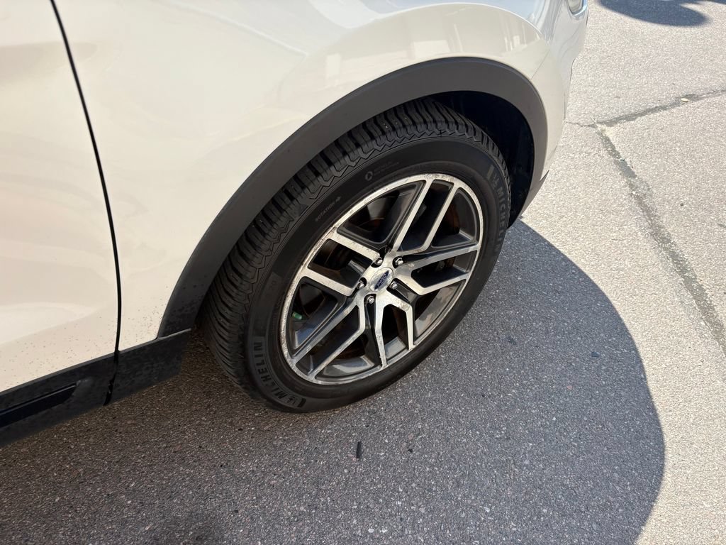 Used 2017 Ford Explorer Sport w/ Equipment Group 401A AWD/4WD image 14
