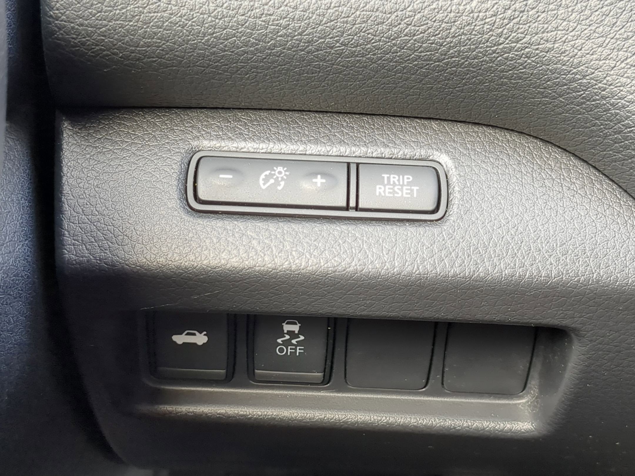 Used 2018 Nissan Altima 2.5 SV image 16