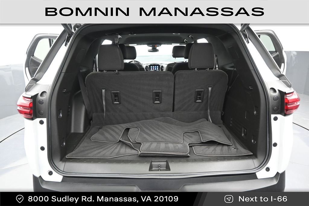 Used 2023 Chevrolet Traverse LT AWD/4WD image 11