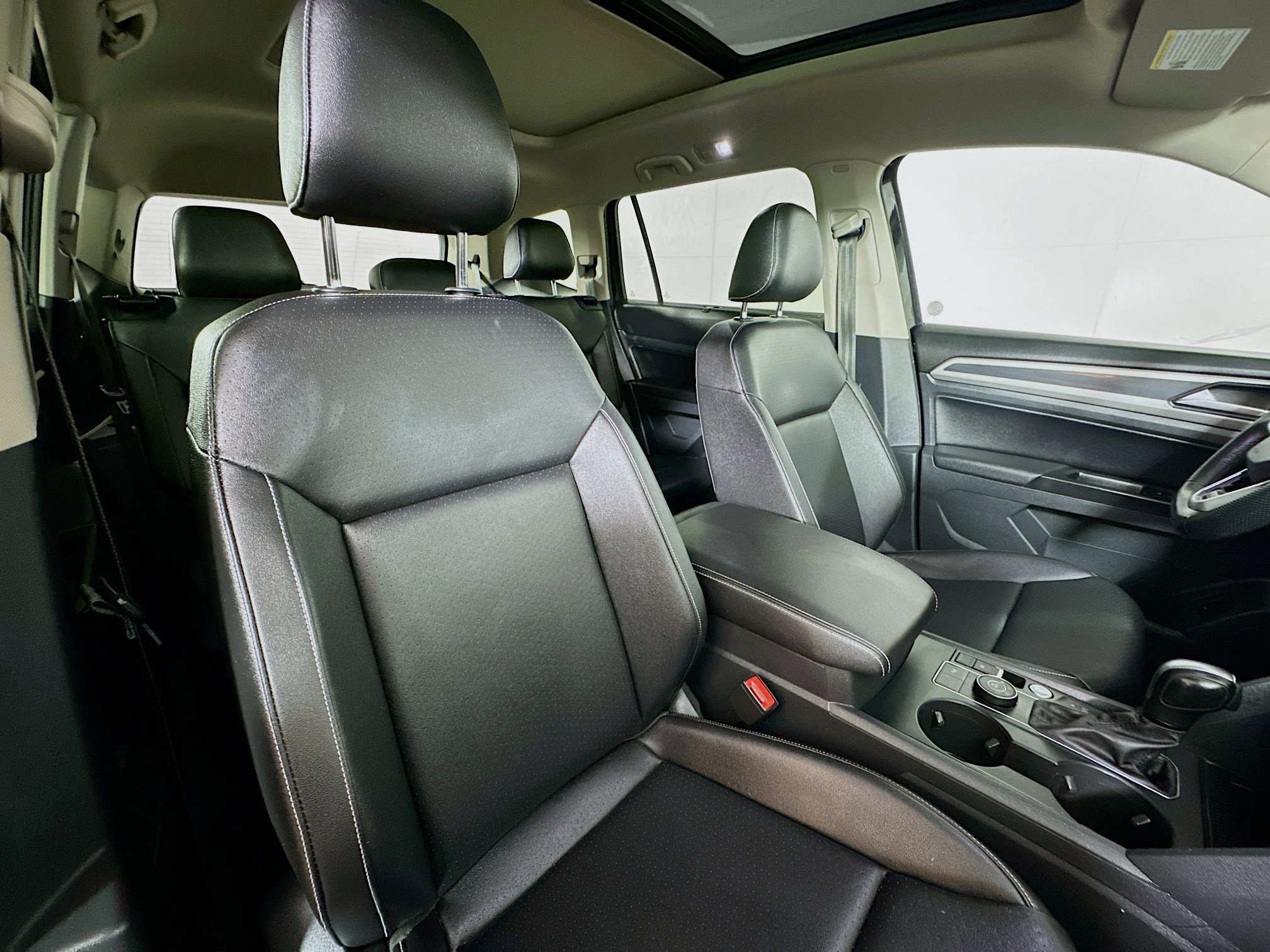 Used 2021 Volkswagen Atlas SE w/ Panoramic Sunroof Package image 28