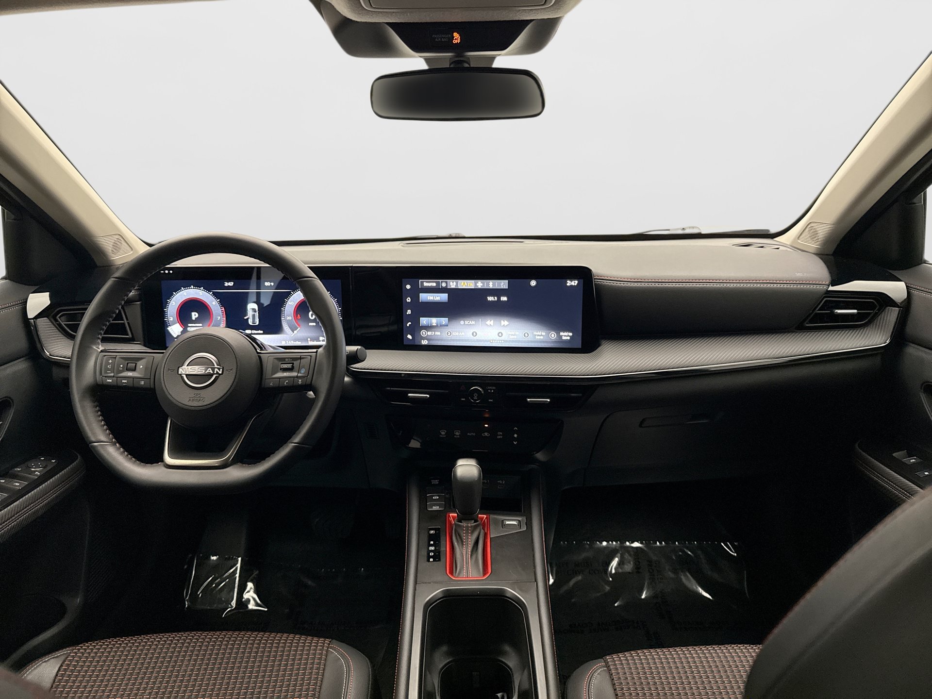 Used 2025 Nissan Kicks SR AWD/4WD image 14