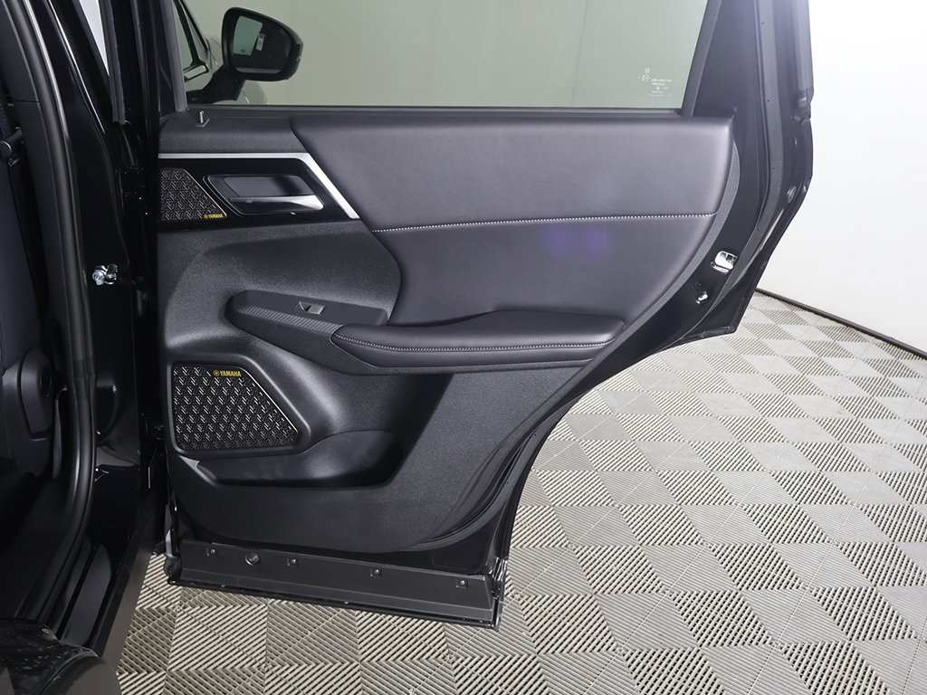 New 2026 Mitsubishi Outlander SE FWD image 29