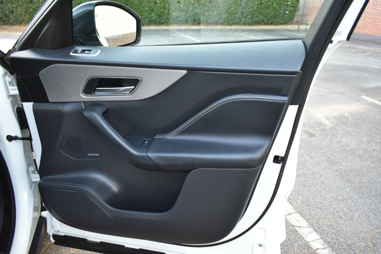 Used 2018 Jaguar F-PACE S image 35