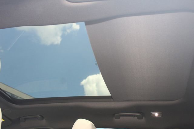 New 2025 Jaguar F-PACE R-Dynamic S image 23