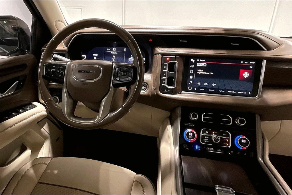Used 2022 GMC Yukon Denali RWD image 6