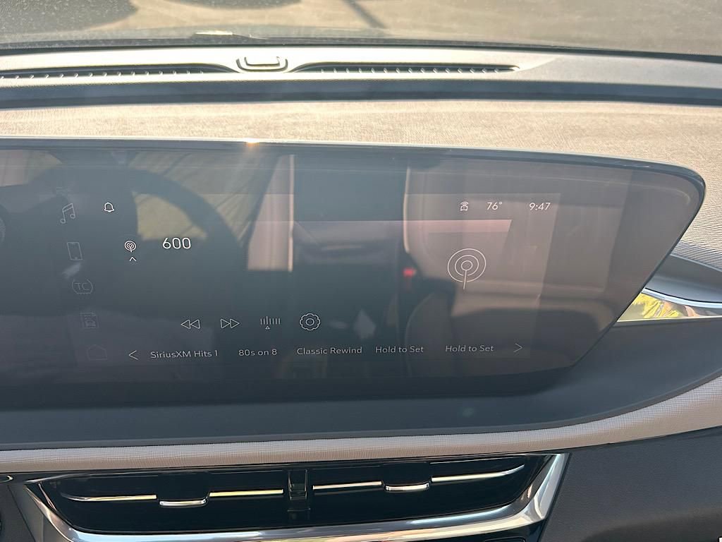 New 2025 Buick Envista Avenir image 18