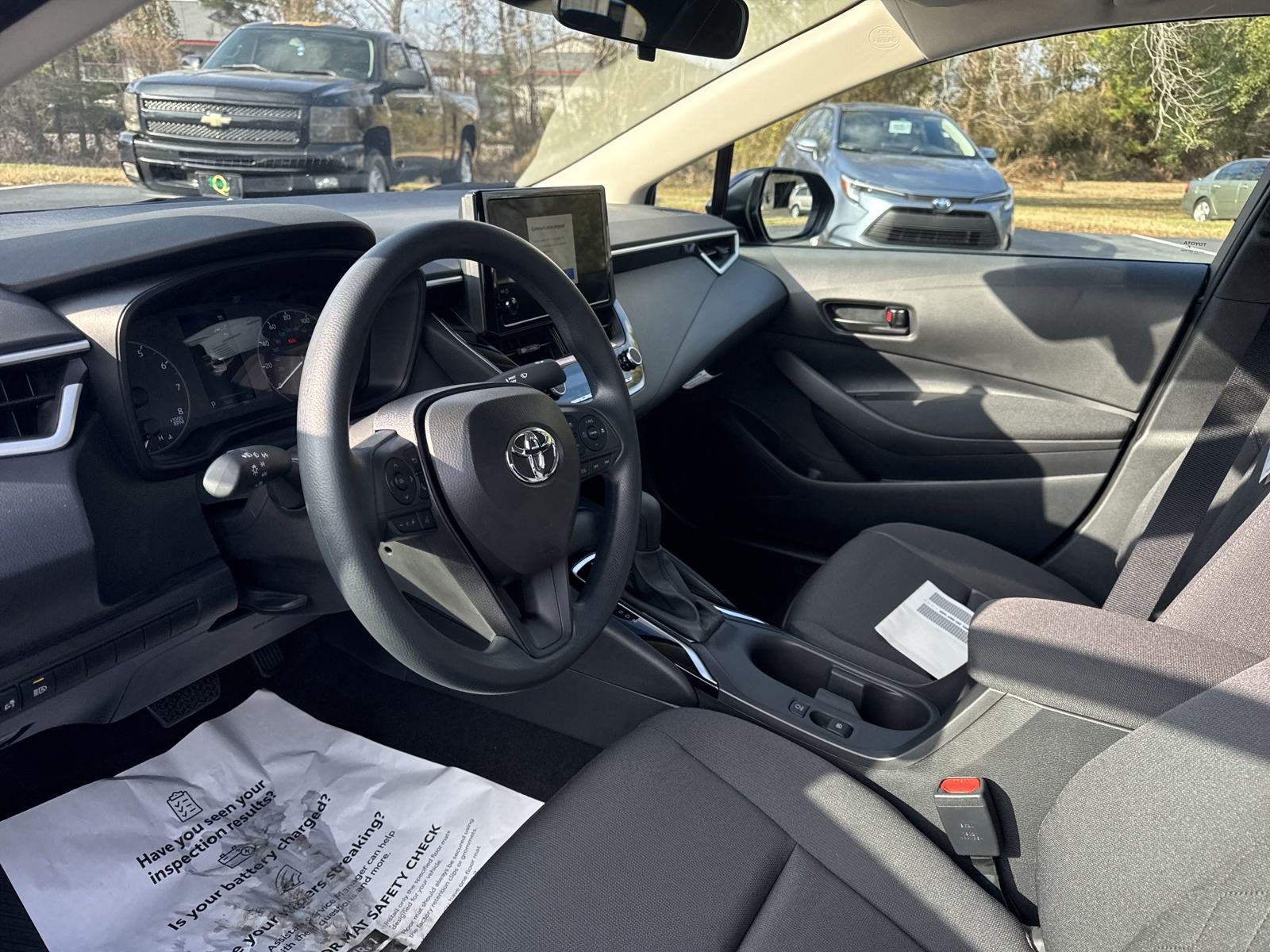 New 2025 Toyota Corolla LE FWD image 15