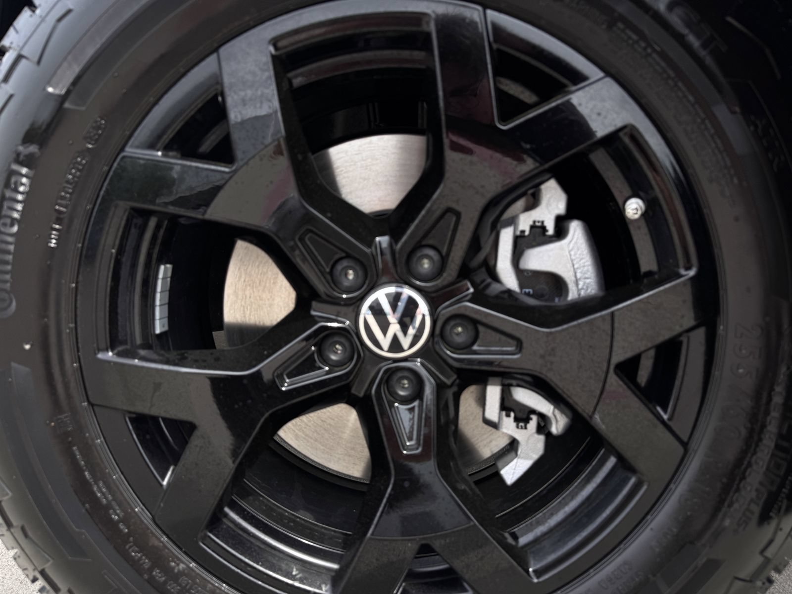 New 2026 Volkswagen Atlas Peak Edition AWD/4WD image 11