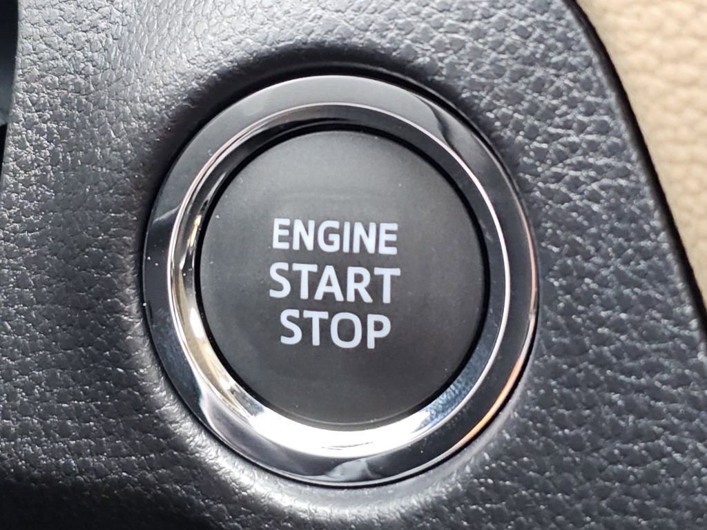 Used 2025 Toyota RAV4 Limited w/ Advanced Technology Package image 19