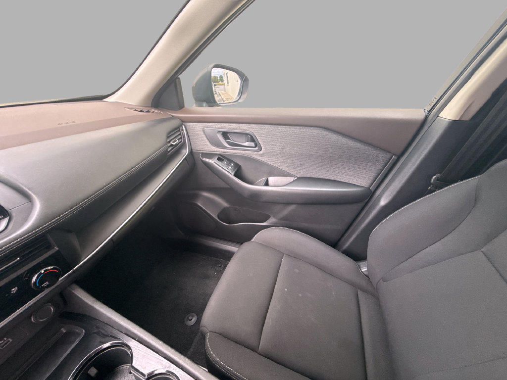 Used 2023 Nissan Rogue S AWD/4WD image 20