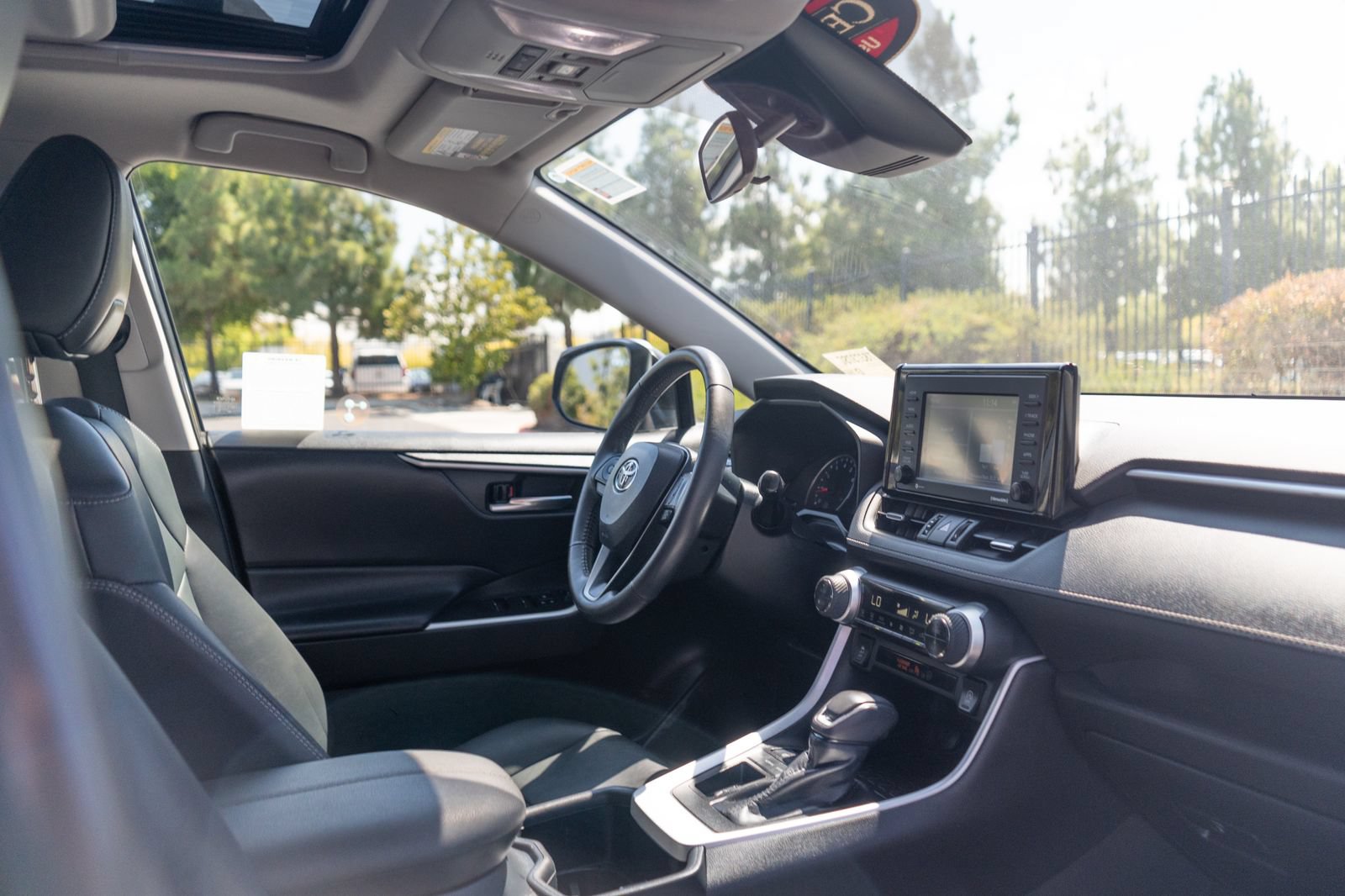 Certified 2022 Toyota RAV4 XLE Premium FWD image 24