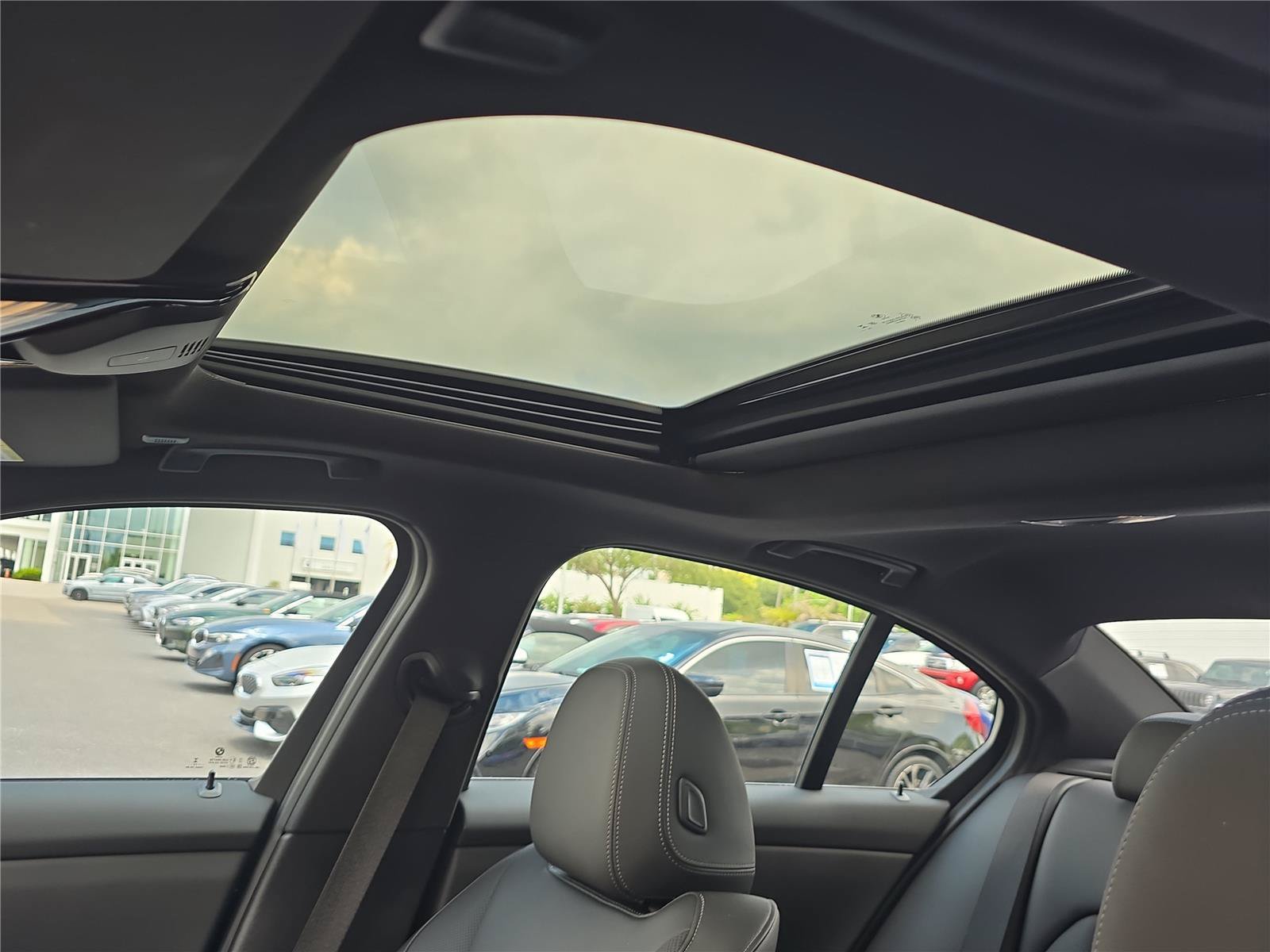 Used 2025 BMW M340i RWD image 27