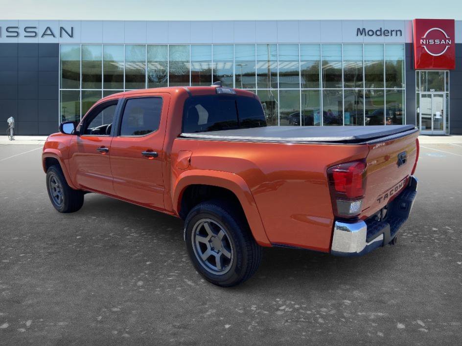Used 2018 Toyota Tacoma SR5 RWD image 6