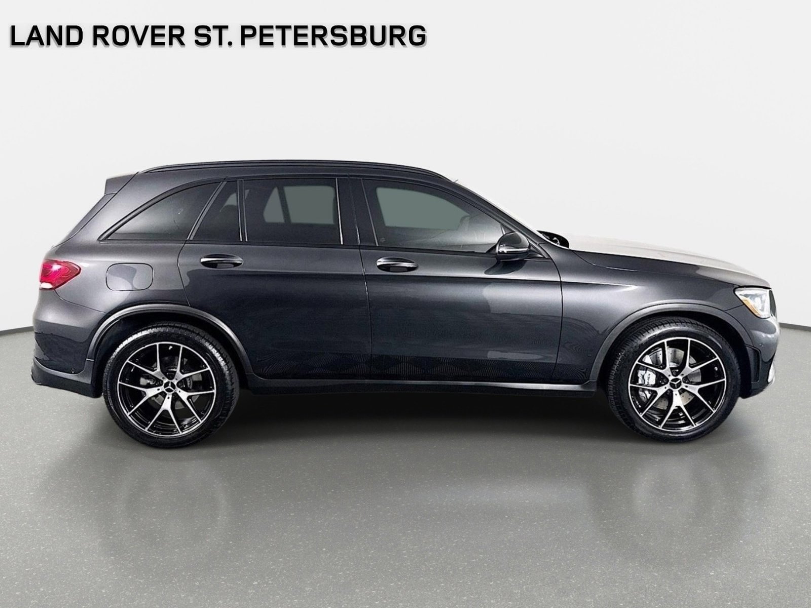 Used 2021 Mercedes-Benz GLC 43 AMG 4MATIC image 4
