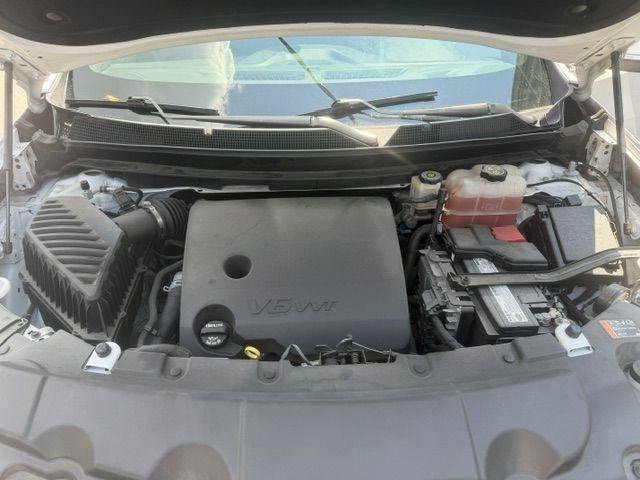 Used 2022 Chevrolet Traverse LT w/ LPO, Floor Liner Package AWD/4WD image 8