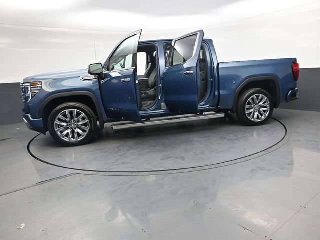 Used 2025 GMC Sierra 1500 Denali w/ Denali Reserve Package AWD/4WD image 42