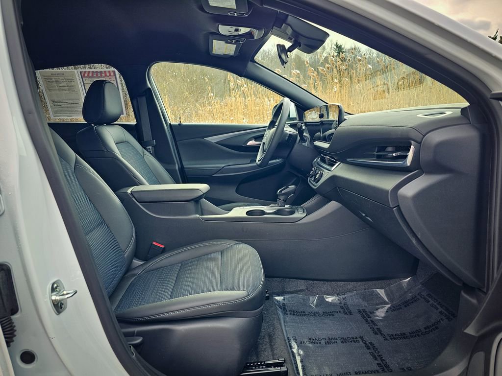 Used 2025 Buick Envista Preferred image 37