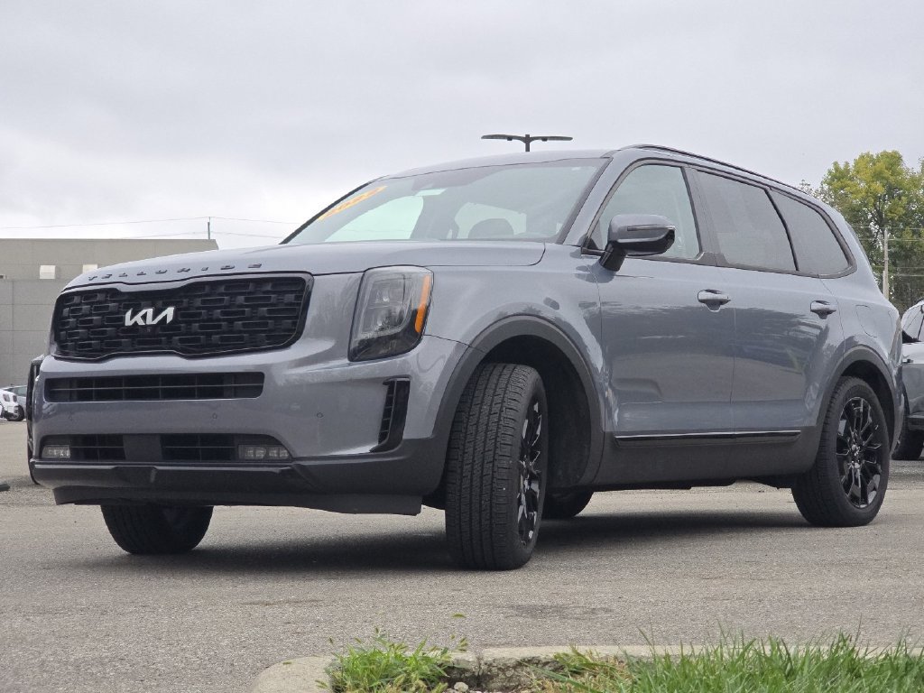 Used 2022 Kia Telluride SX w/ Nightfall Edition Package AWD/4WD image 14