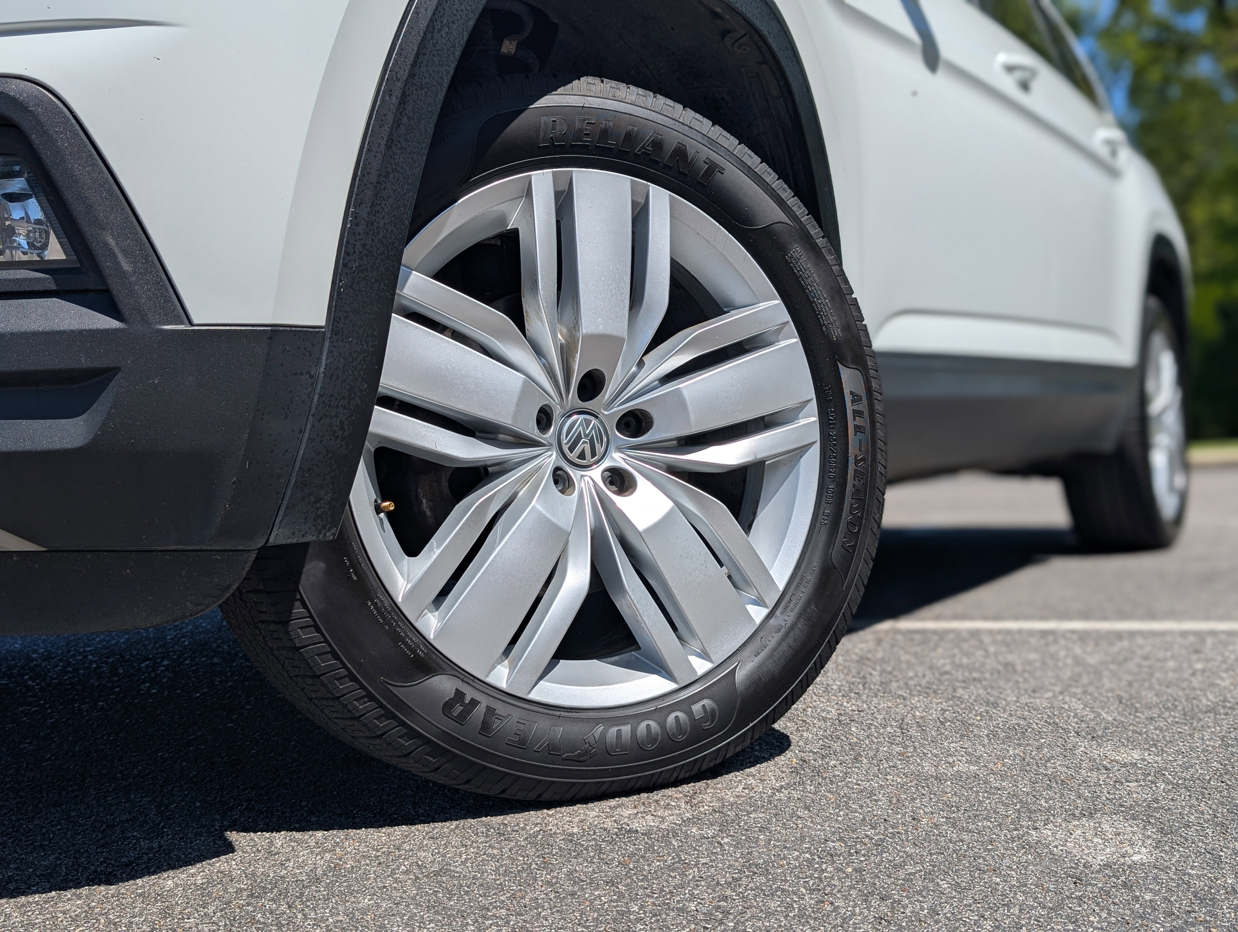 Used 2019 Volkswagen Atlas SE image 37