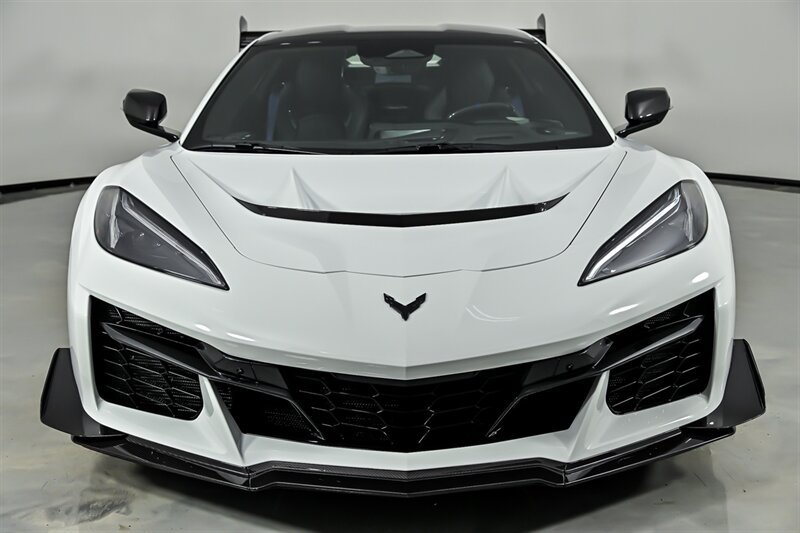 Used 2026 Chevrolet Corvette ZR1X AWD/4WD image 4