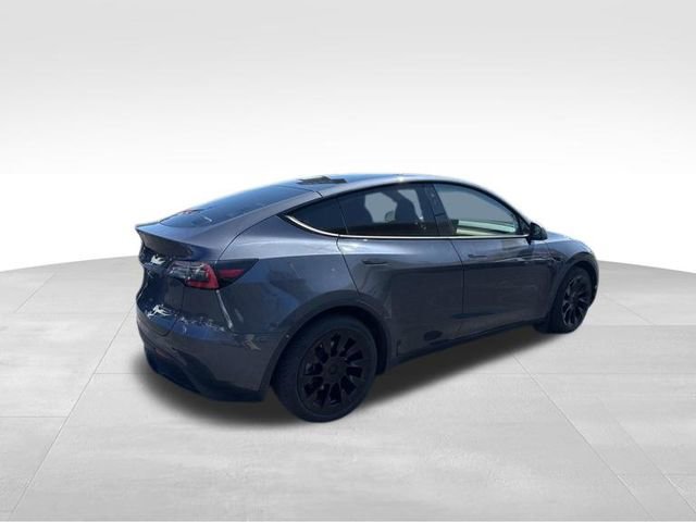 Used 2020 Tesla Model Y Long Range image 3