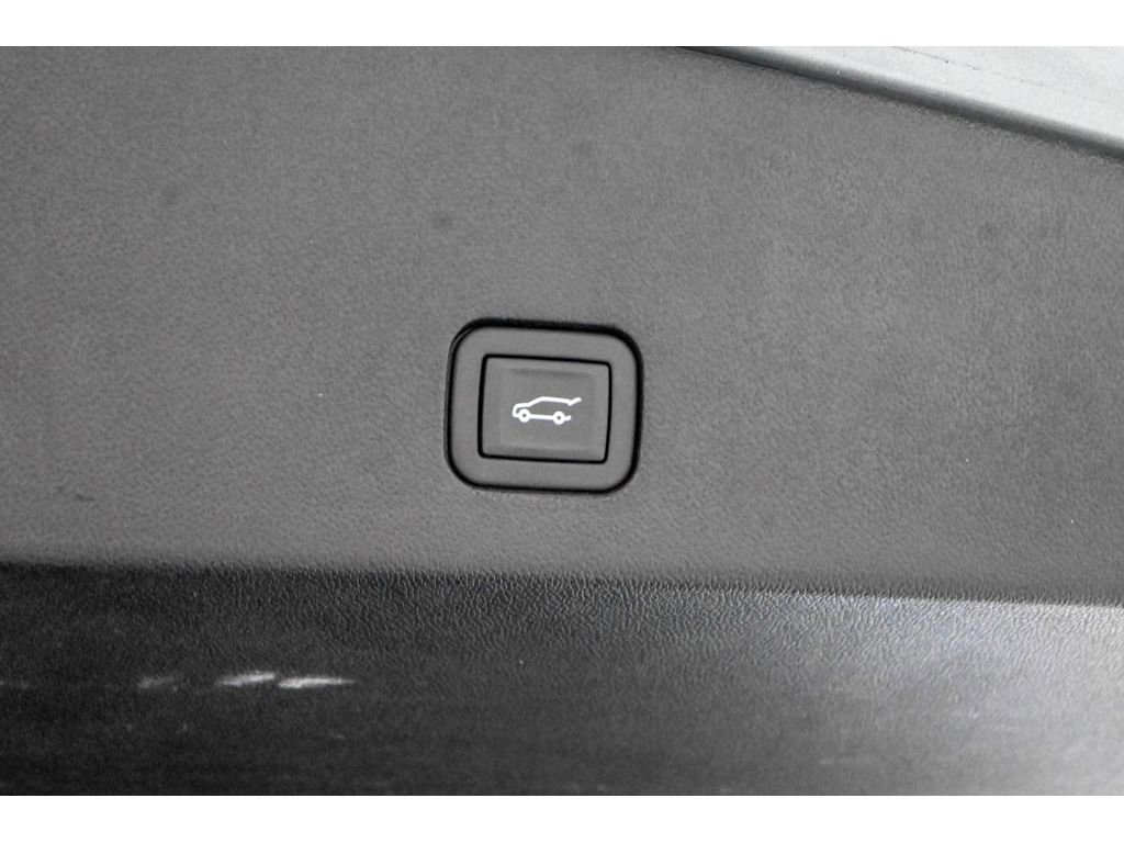 Used 2023 Cadillac XT6 Premium Luxury w/ Technology Package image 65