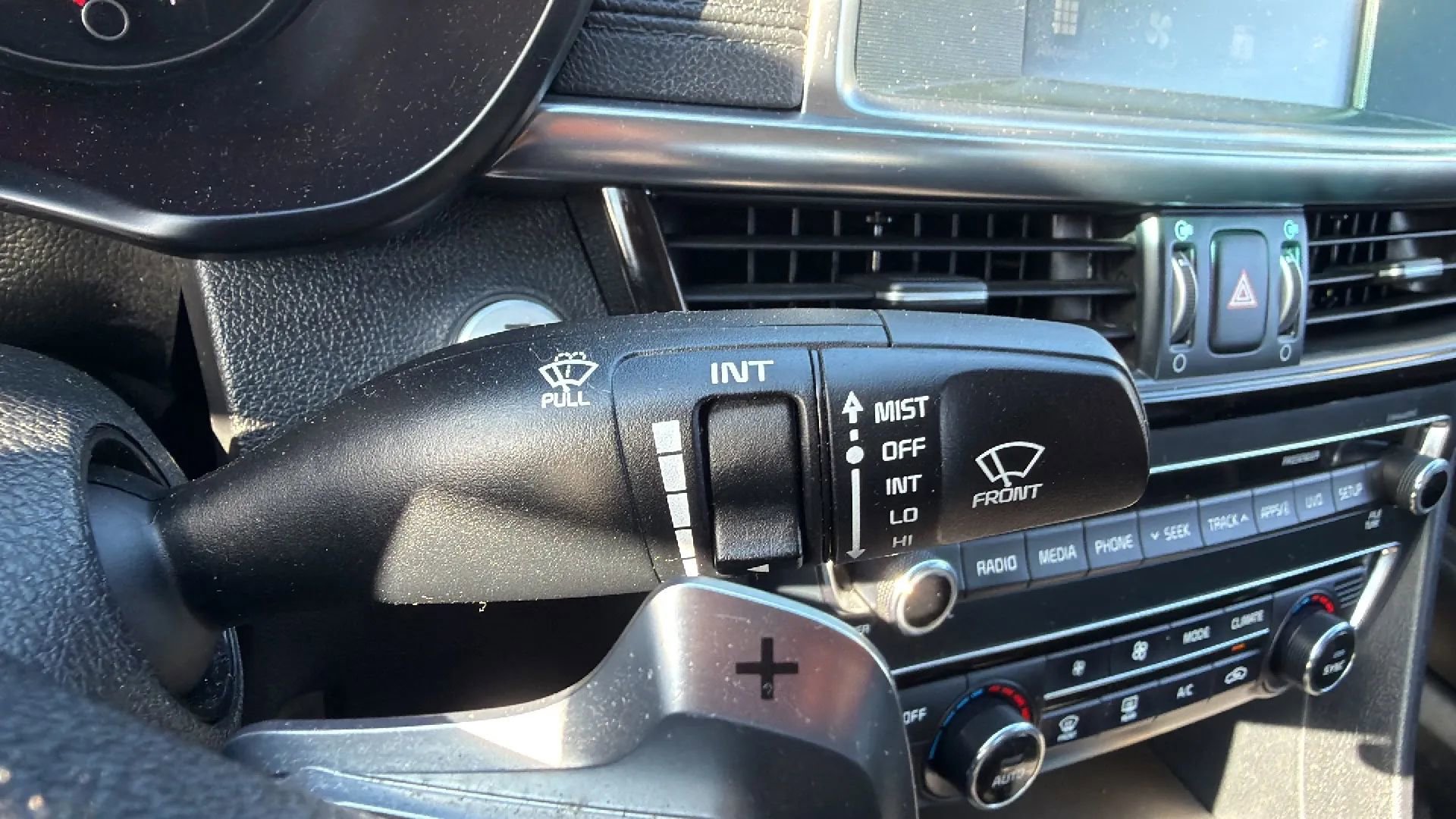 Used 2018 Kia Optima SX FWD image 13