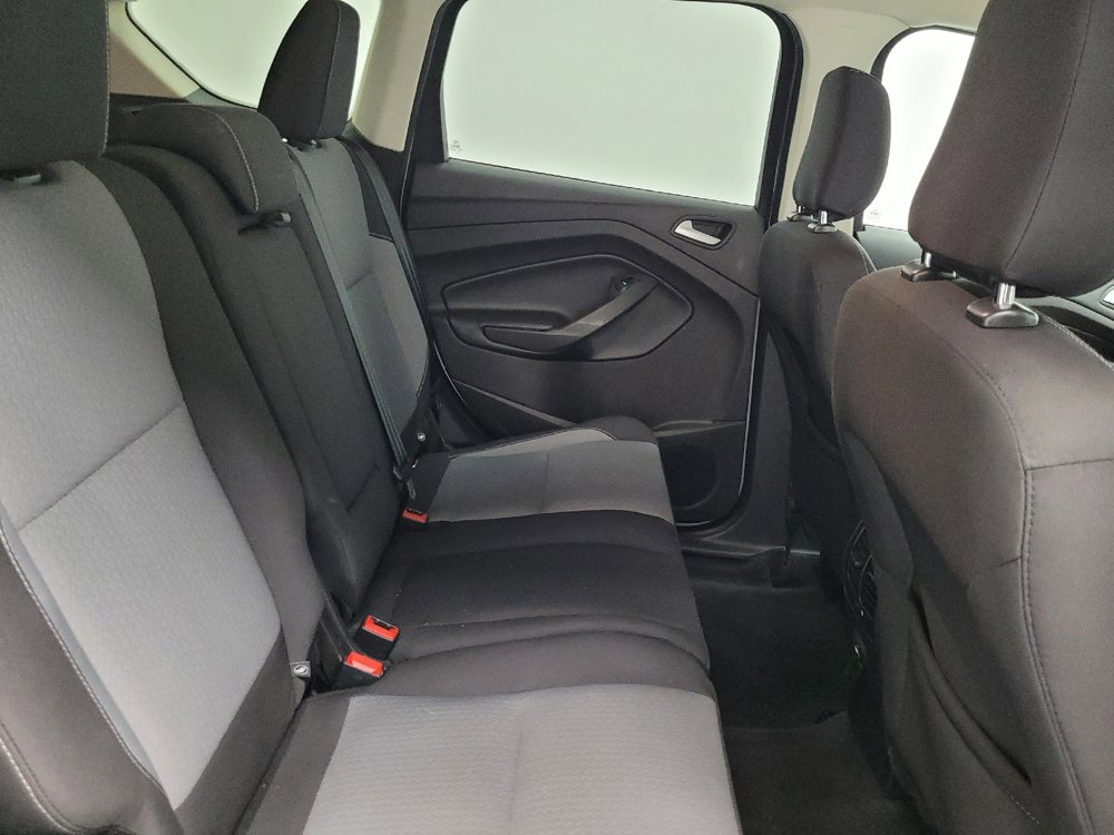 Used 2018 Ford Escape SE image 19