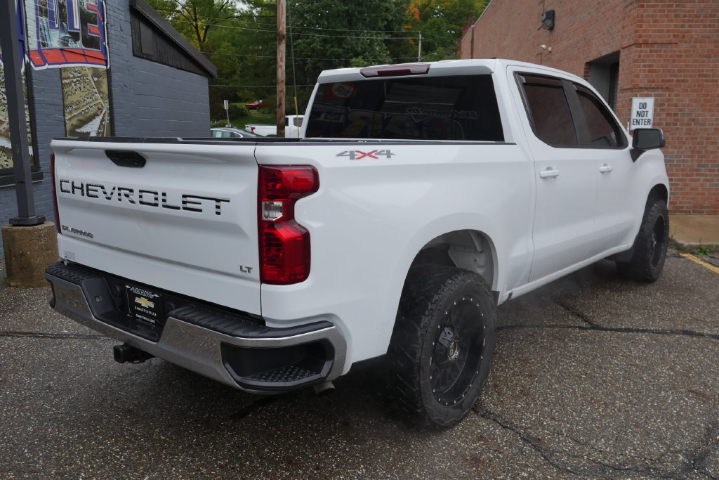 Used 2021 Chevrolet Silverado 1500 LT AWD/4WD image 3