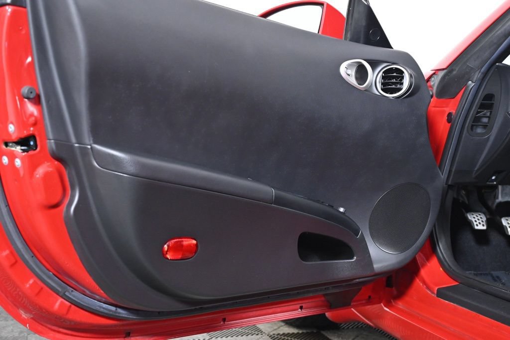 Used 2005 Nissan 350Z Touring w/ (N93) Cargo Convenience Pkg RWD image 33