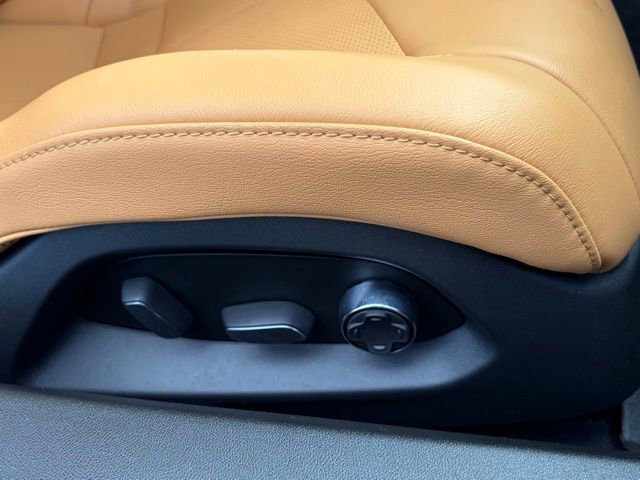 Used 2025 Chevrolet Corvette Stingray Preferred Conv w/ Battery Protection Package RWD image 37