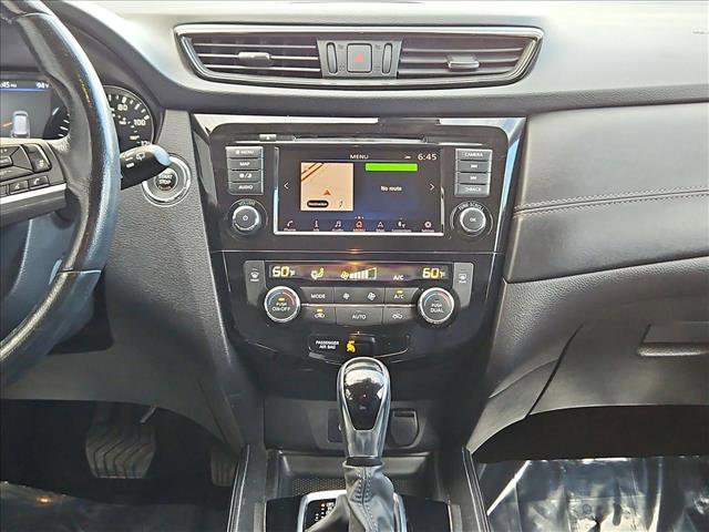 Used 2018 Nissan Rogue SL AWD/4WD image 15