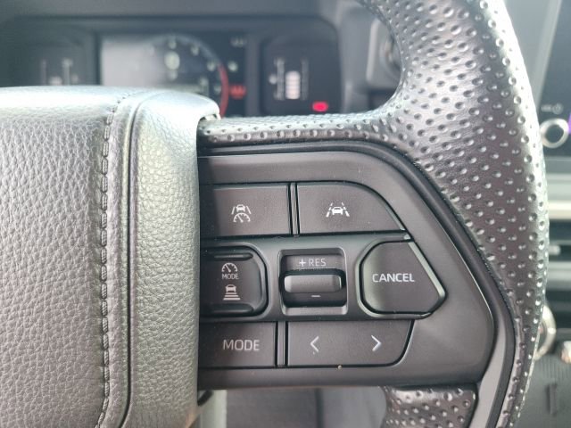 Certified 2025 Toyota Tacoma SR AWD/4WD image 18