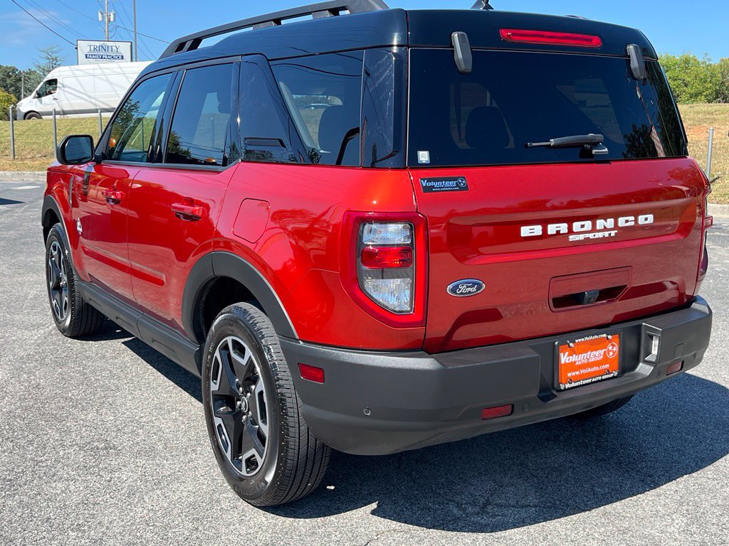 Used 2024 Ford Bronco Sport Outer Banks w/ Tech Package AWD/4WD image 8