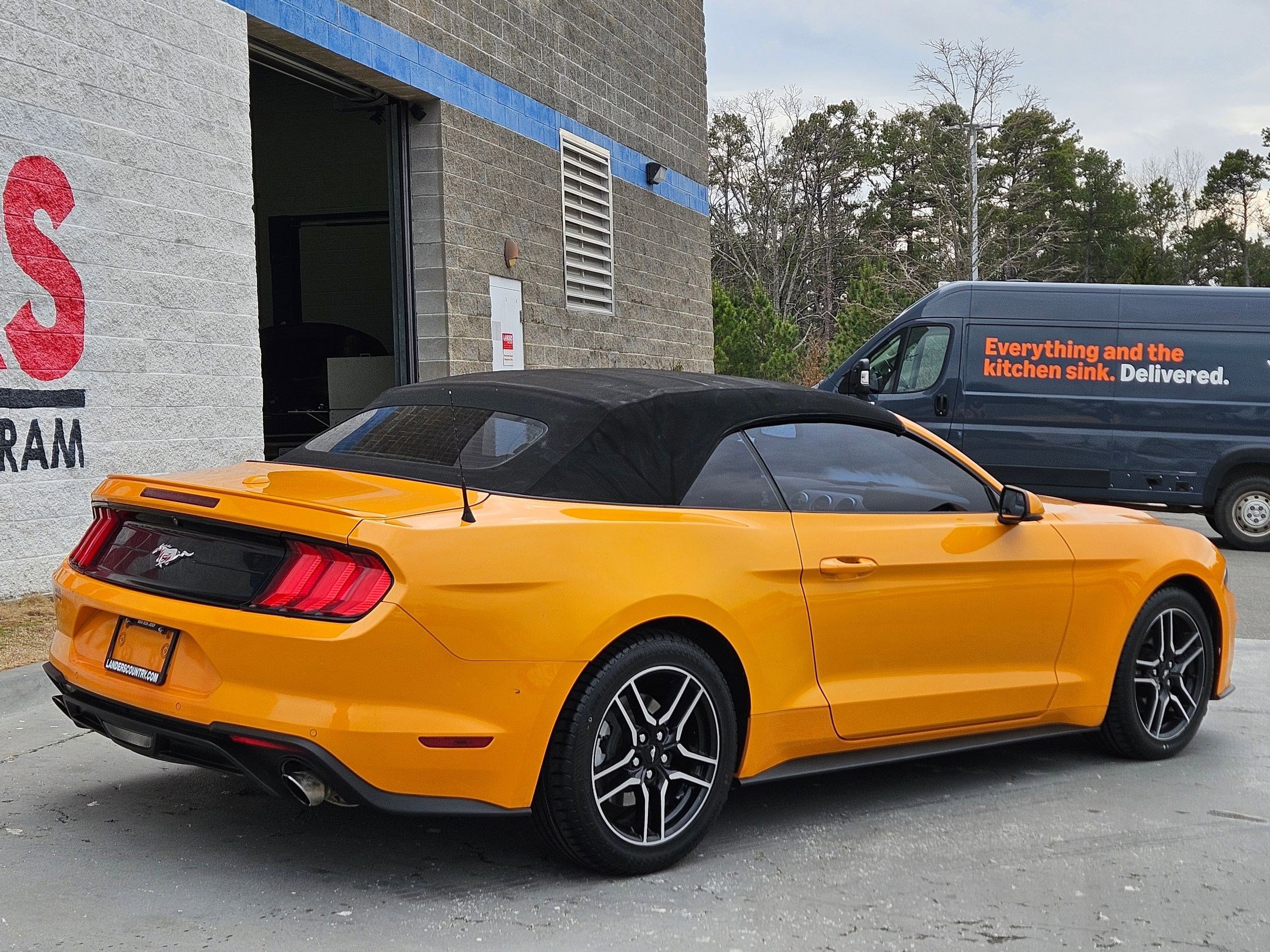 Used 2018 Ford Mustang Premium w/ Equipment Group 201A image 7
