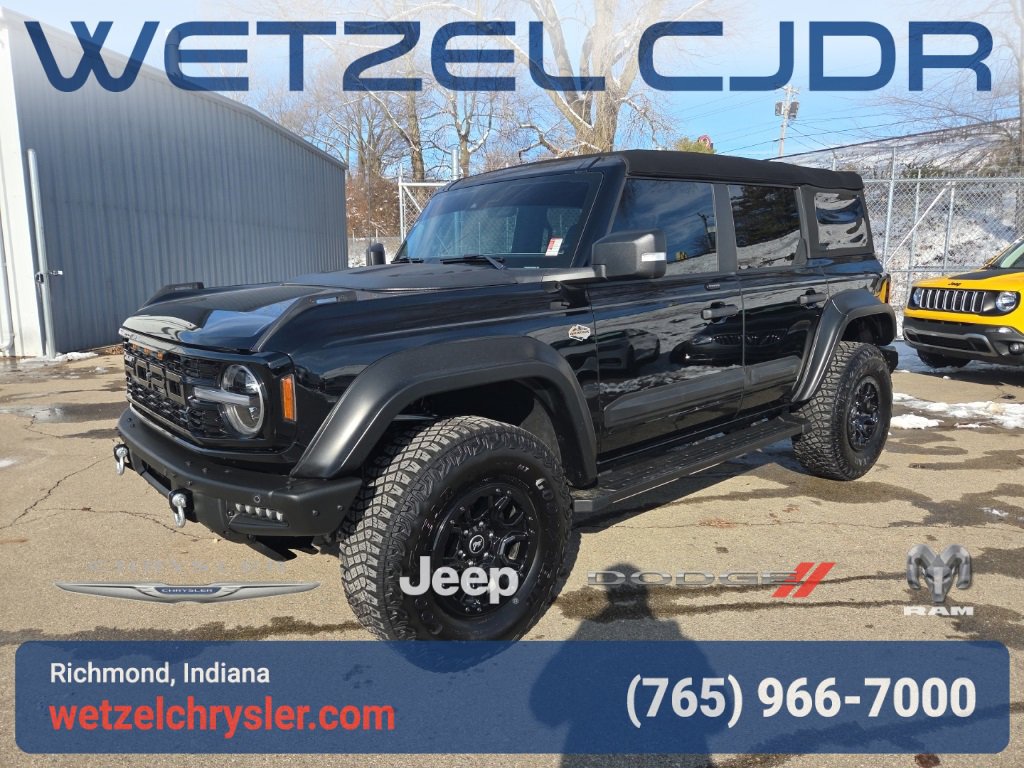 Used 2023 Ford Bronco Wildtrak image 3