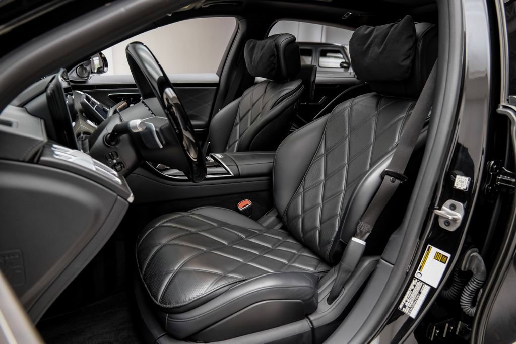 Used 2024 Mercedes-Benz Maybach S 680 4MATIC image 36
