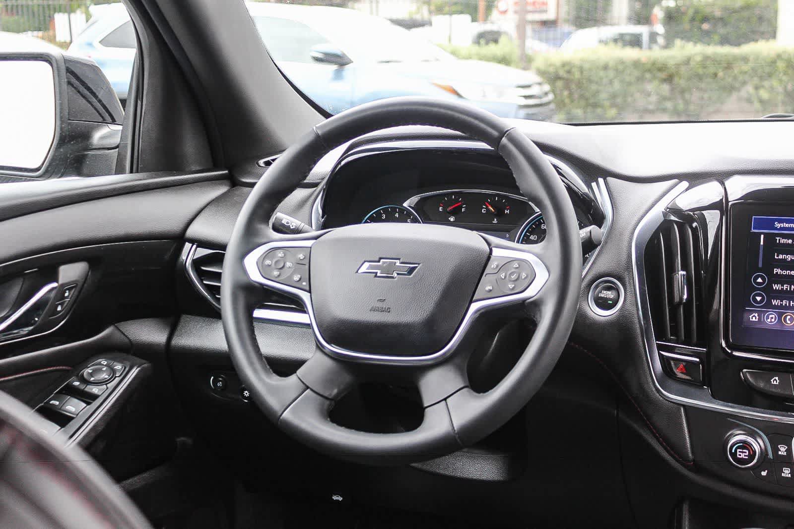 Used 2023 Chevrolet Traverse RS w/ LPO, 'HIT The Road' Package AWD/4WD image 19