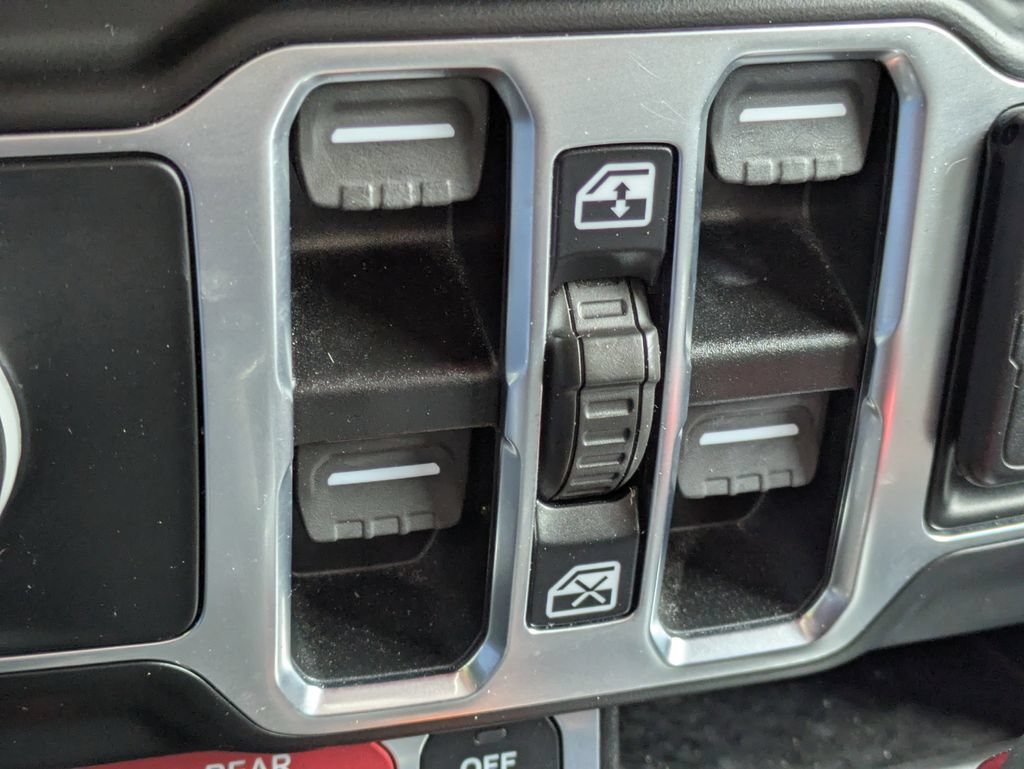 Used 2021 Jeep Wrangler Unlimited Rubicon AWD/4WD image 21