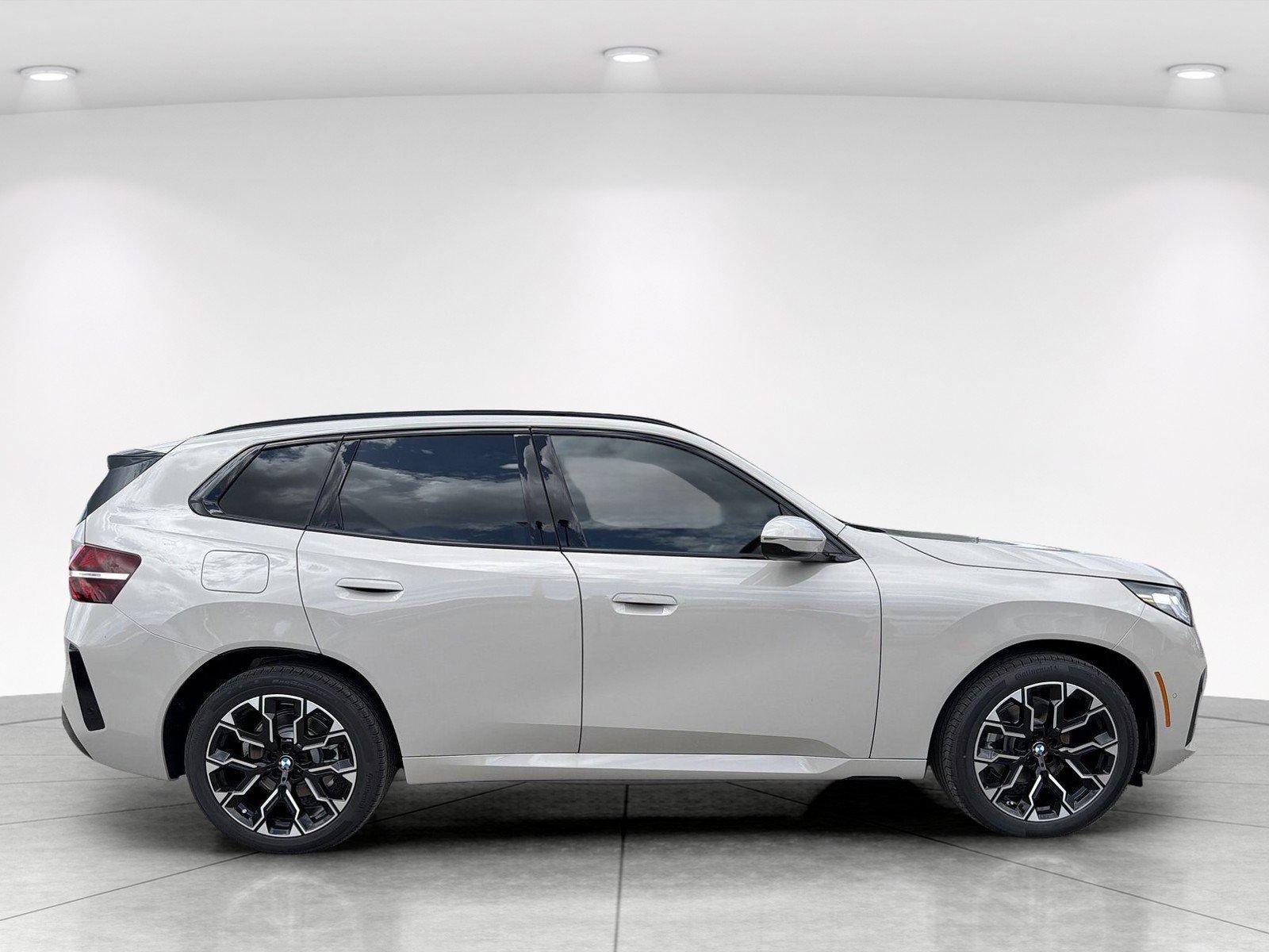 New 2026 BMW X3 xDrive30i w/ Premium Package AWD/4WD image 3
