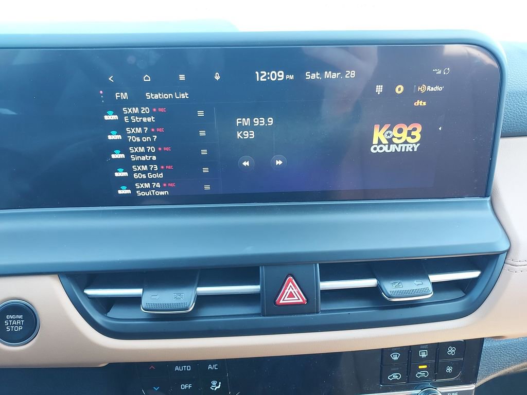 Used 2025 Kia Seltos EX w/ EX Sunroof Package image 22