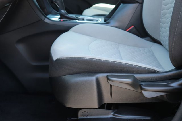 Used 2020 Chevrolet Equinox LS FWD image 10