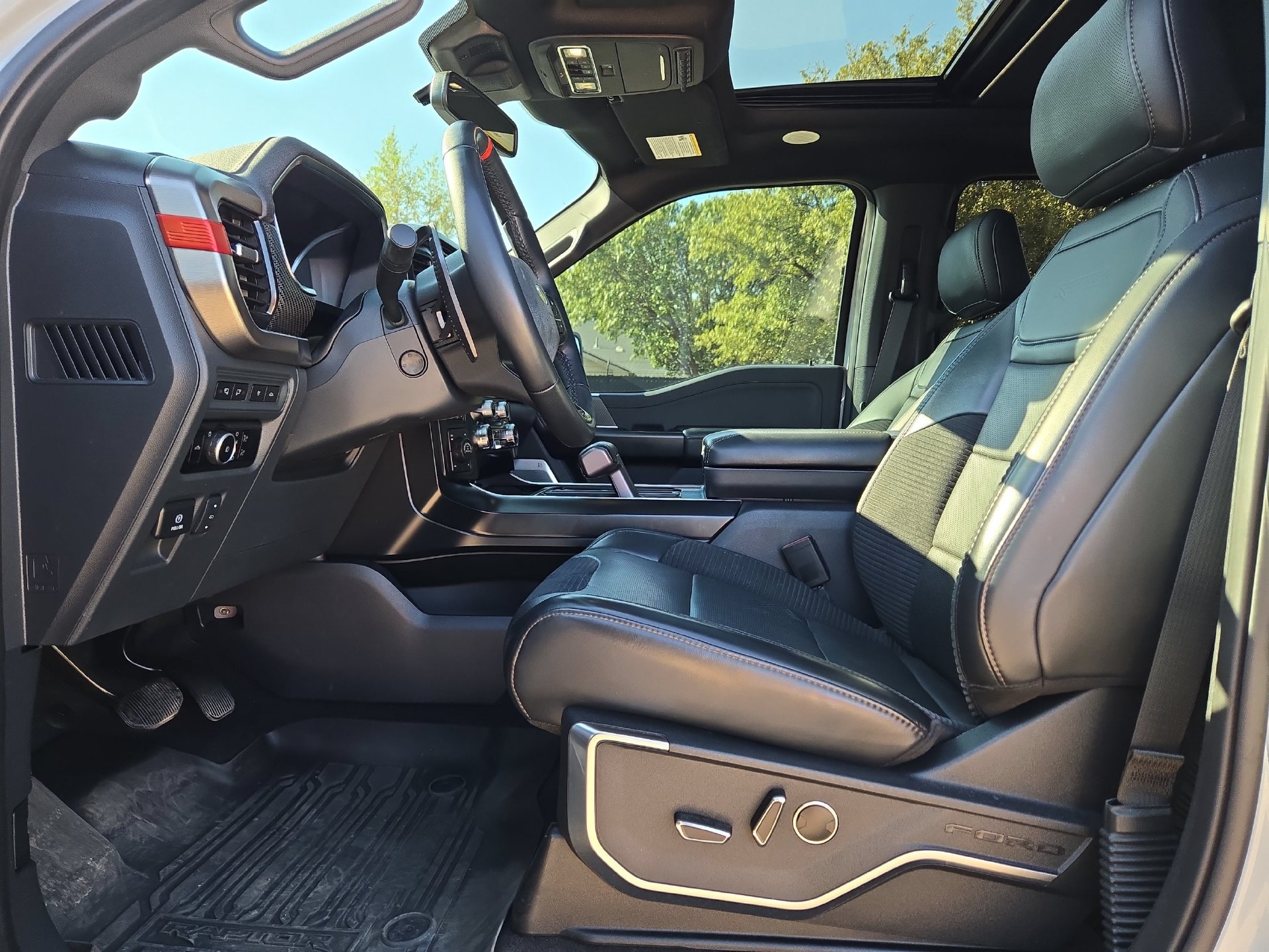 Used 2023 Ford F150 Raptor AWD/4WD image 16