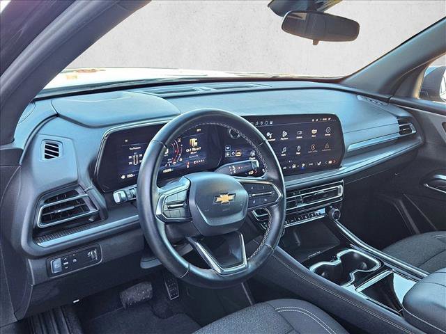 Used 2024 Chevrolet Traverse LT image 10