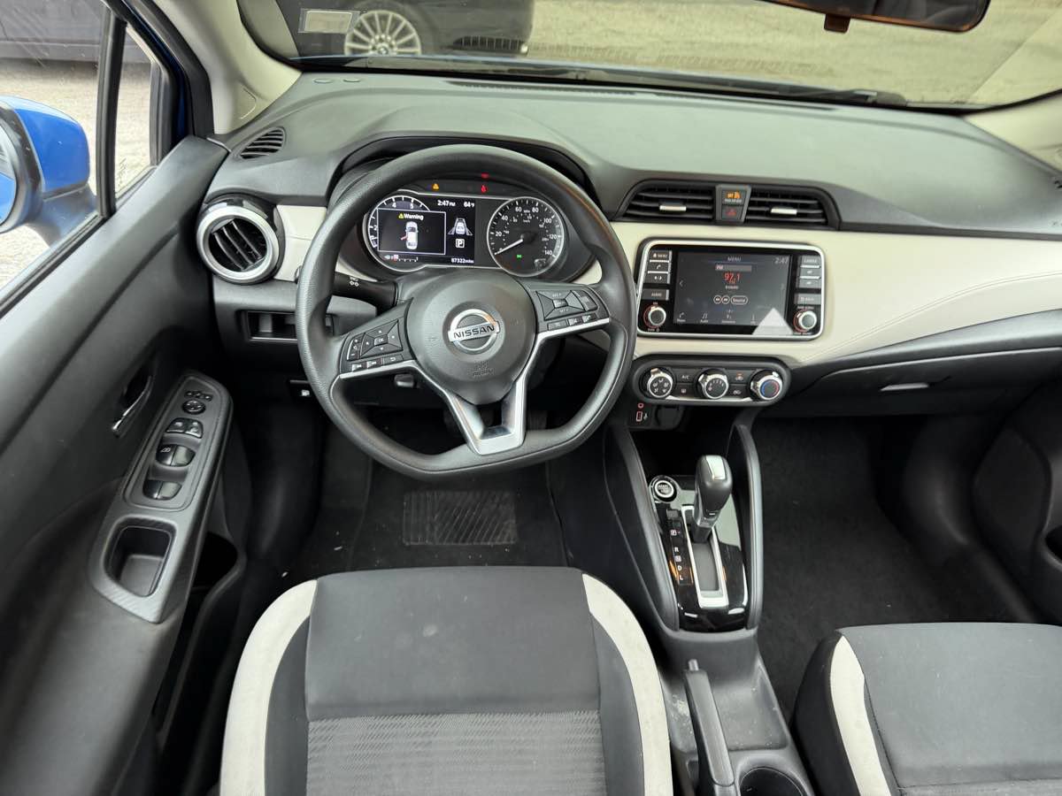Used 2021 Nissan Versa SV FWD image 10