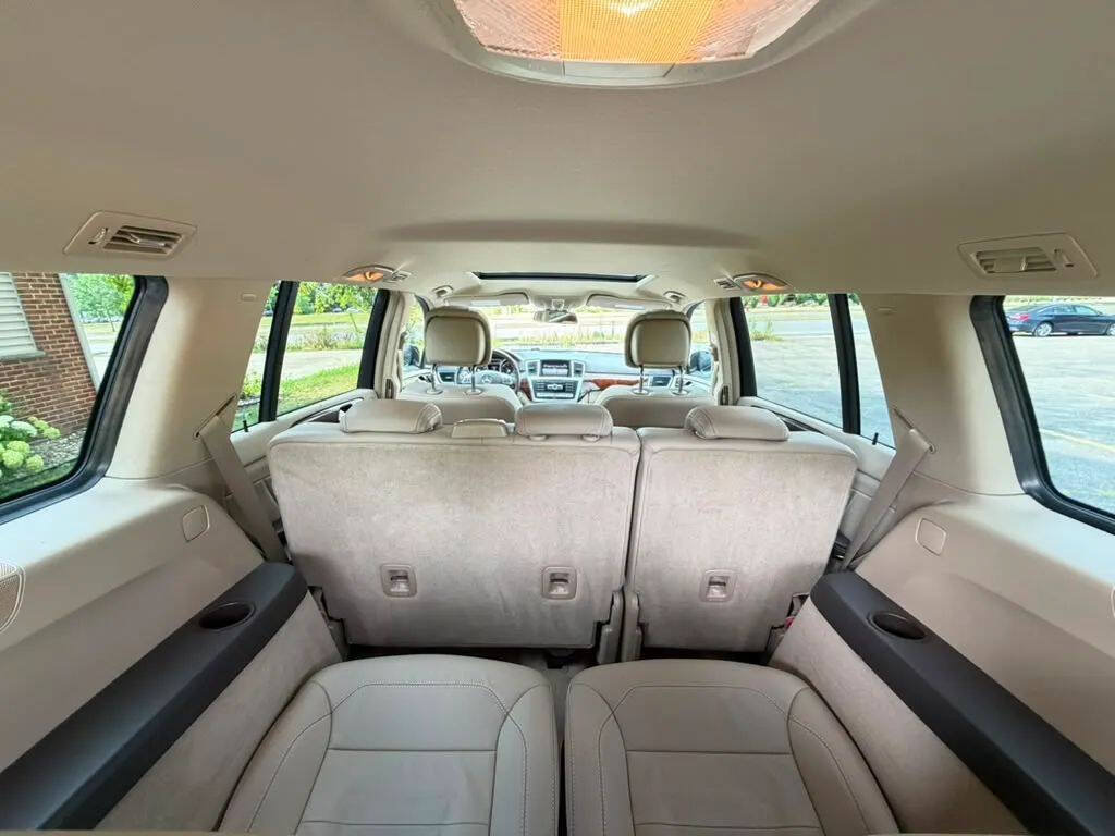 Used 2013 Mercedes-Benz GL 550 4MATIC image 8