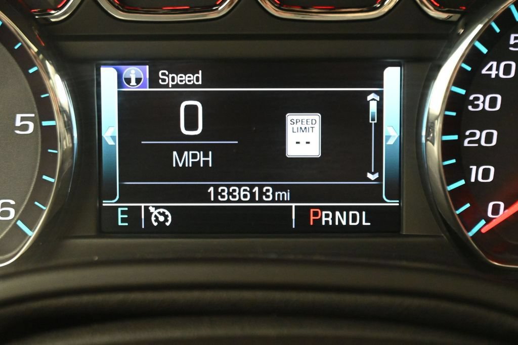 Used 2020 GMC Yukon XL SLT w/ Open Road Package AWD/4WD image 18